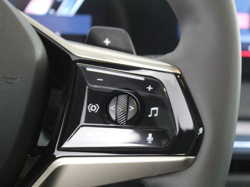 Used 2025 BMW X3 xDrive30i w/ Premium Package image 32