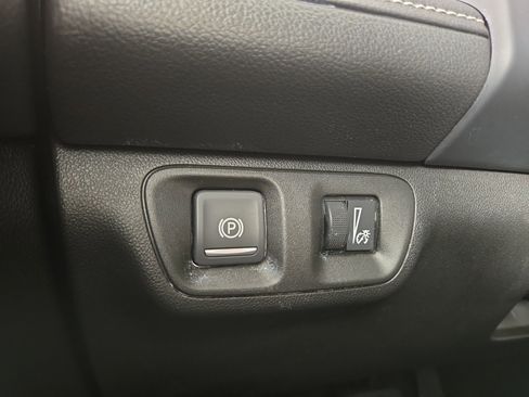 Certified 2019 GMC Acadia SLT w/ Black Edition image 27