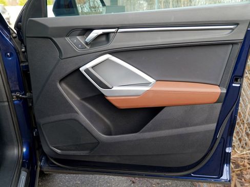 Used 2022 Audi Q3 2.0T Premium image 34