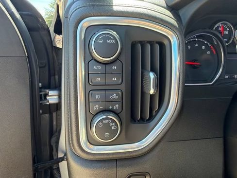 Used 2022 Chevrolet Silverado 1500 LT Trail Boss w/ Convenience Package II AWD/4WD image 21