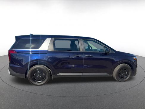 Used 2026 Kia Carnival FWD image 16