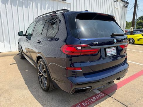Used 2022 BMW X7 M50i AWD/4WD image 4