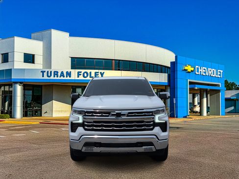 Used 2024 Chevrolet Silverado 1500 LTZ w/ Technology Package AWD/4WD image 9