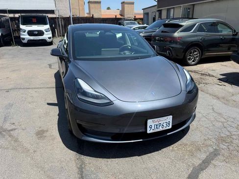 Used 2023 Tesla Model 3 Standard Range RWD image 7