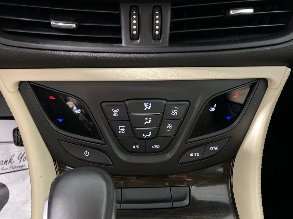 Used 2019 Buick Envision Essence FWD image 18