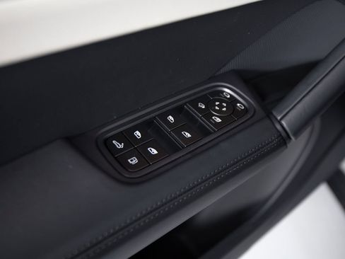Certified 2026 Porsche Cayenne E-Hybrid AWD/4WD image 61