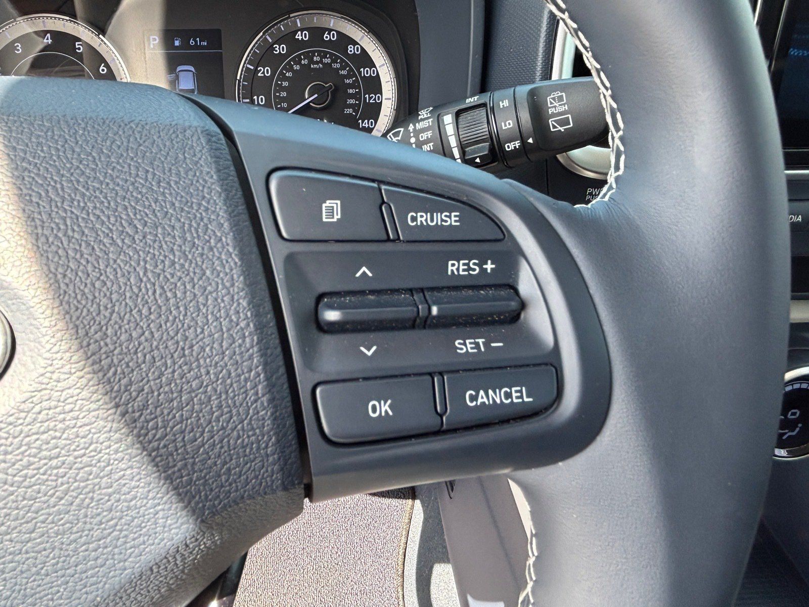 Used 2021 Hyundai Venue FWD image 23