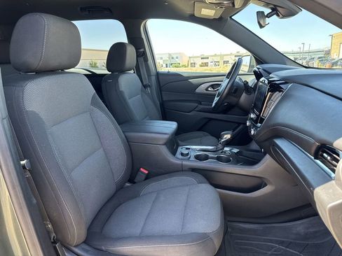 Certified 2023 Chevrolet Traverse LT FWD image 31