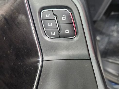 Used 2022 Ford F150 Lariat image 30