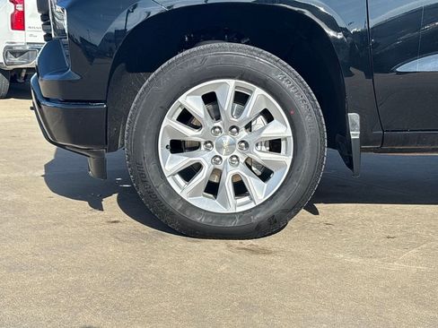 Used 2022 Chevrolet Silverado 1500 Custom image 31