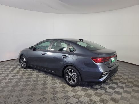 Used 2021 Kia Forte LXS FWD image 3