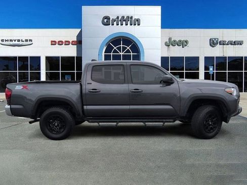 Used 2023 Toyota Tacoma SR5 RWD image 3