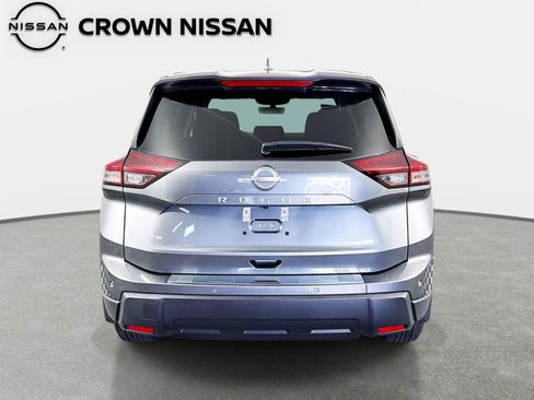 Certified 2026 Nissan Rogue SV FWD image 6