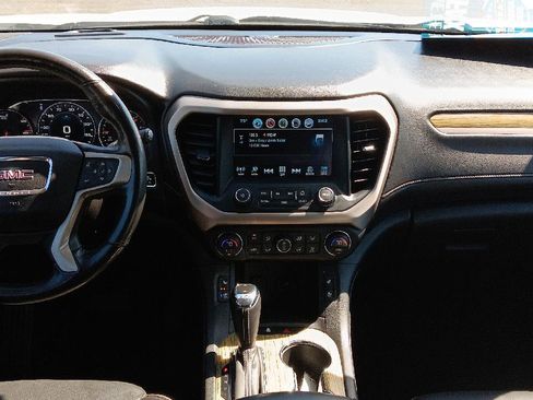 Used 2019 GMC Acadia Denali w/ Technology Package image 4