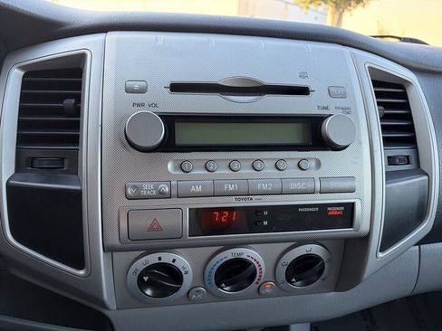 Used 2008 Toyota Tacoma PreRunner RWD image 17