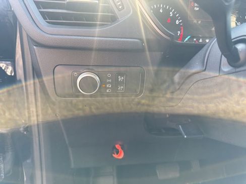 Used 2021 Ford Escape S image 9