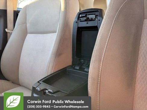 Used 2014 Toyota Corolla L image 22