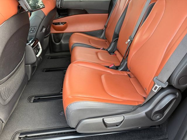 Used 2024 Kia Carnival SX FWD image 13