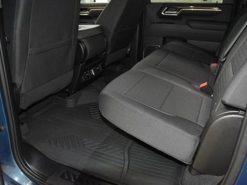 Used 2025 Chevrolet Silverado 2500 LT image 48