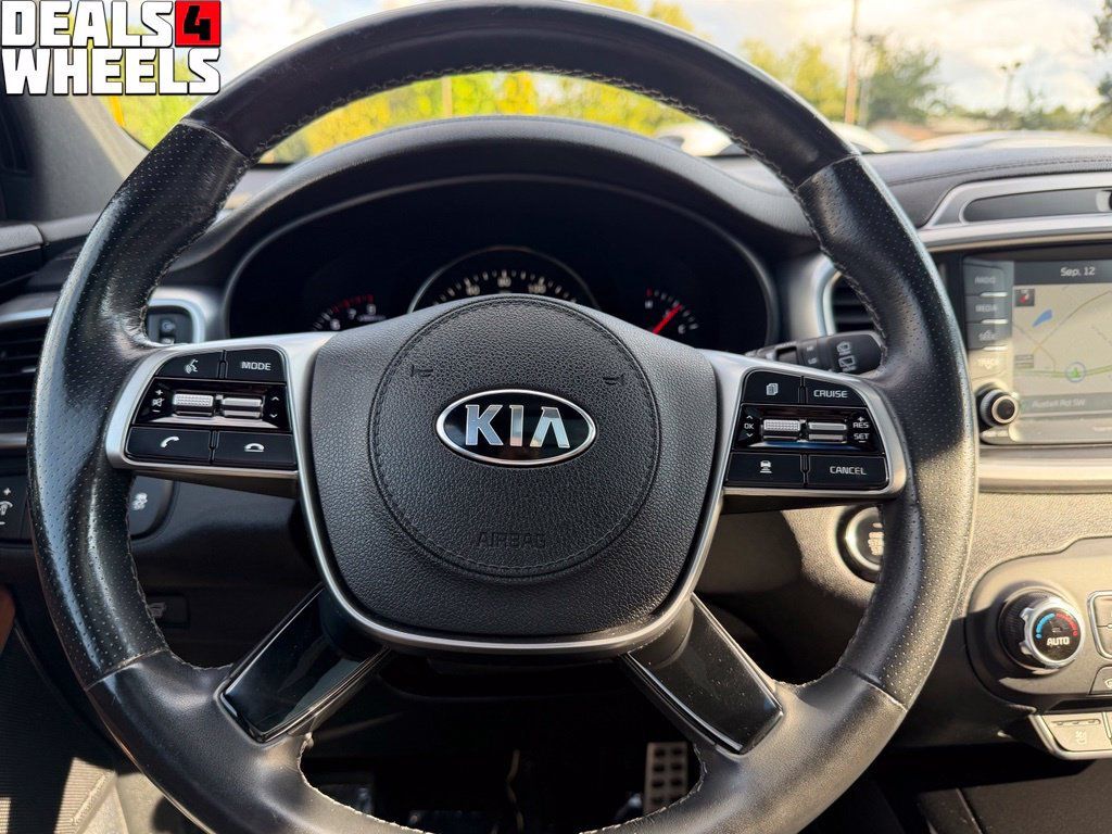 Used 2019 Kia Sorento SX FWD image 31