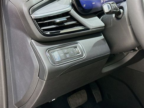 New 2026 Buick Enclave Sport Touring w/ Power Package image 10