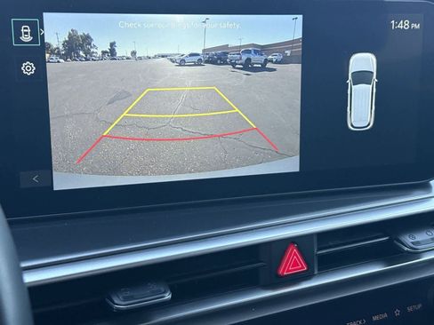 Used 2024 Kia Sorento S image 22