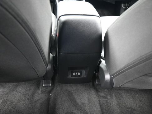 Used 2025 Hyundai Tucson SE image 37