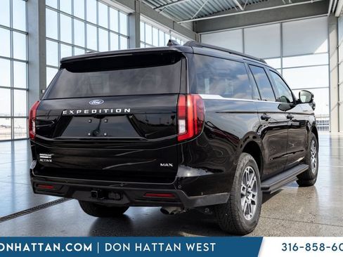 Used 2025 Ford Expedition Max Active AWD/4WD image 27