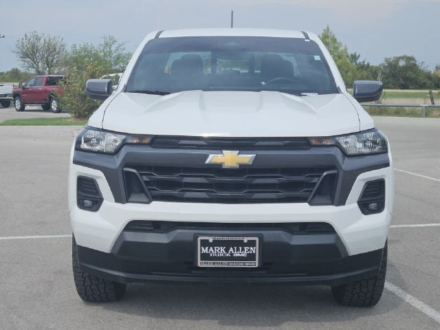 Used 2024 Chevrolet Colorado LT w/ LT Convenience Package II RWD image 2
