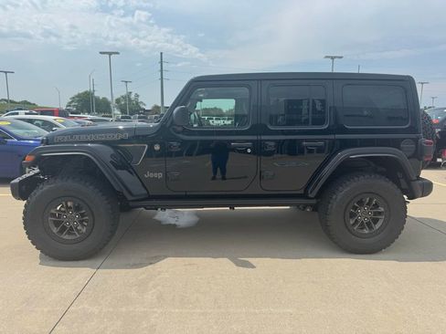 New 2025 Jeep Wrangler Unlimited Rubicon 392 image 15