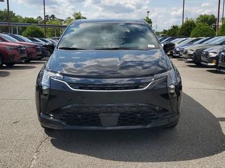 New 2027 Chrysler Pacifica Limited FWD video 2