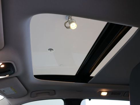 Certified 2025 INFINITI QX60 Luxe w/ Vision Package image 17