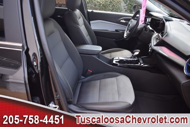 Certified 2024 Chevrolet Trax LT w/ Driver Confidence Package FWD image 24