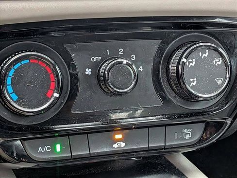 Used 2019 Honda HR-V LX image 11