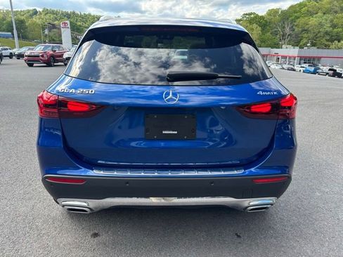 Certified 2025 Mercedes-Benz GLA 250 4MATIC image 6