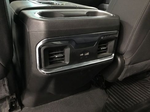 Used 2022 GMC Sierra 1500 Elevation image 33