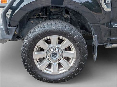 Used 2019 Ford F350 Platinum w/ Platinum Ultimate Package image 9
