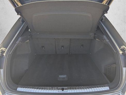 Used 2020 Audi Q3 2.0T Premium Plus w/ Premium Plus Package image 17