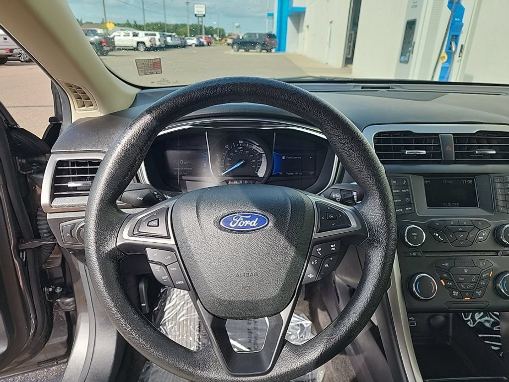 Used 2018 Ford Fusion S FWD image 10