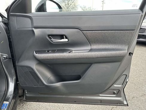 New 2026 Nissan Kicks SV w/ Illumination Package FWD image 8