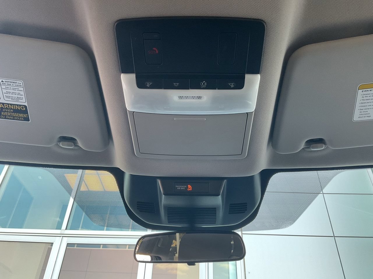 Used 2025 Nissan Rogue SV FWD image 15