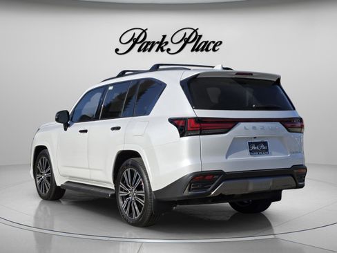 New 2026 Lexus LX 700h Luxury image 3