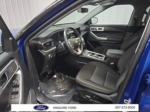 Certified 2022 Ford Explorer XLT image 32