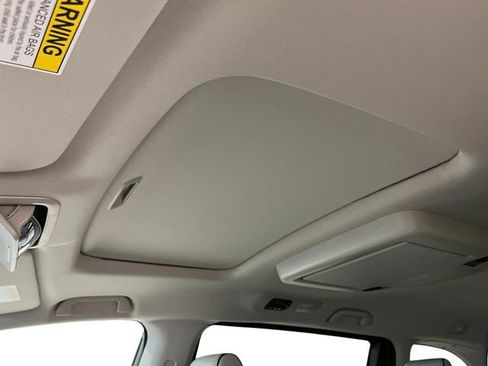 New 2026 Honda Odyssey Touring image 25