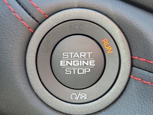 Used 2023 Dodge Durango GT RWD image 31