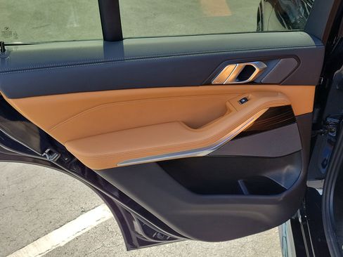 Used 2026 BMW X5 sDrive40i image 10