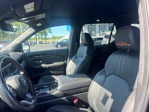 Used 2024 Honda Pilot TrailSport image 24