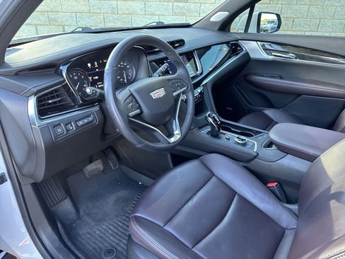 Used 2023 Cadillac XT6 Premium Luxury w/ Technology Package image 25