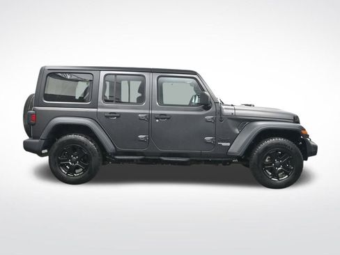 Used 2018 Jeep Wrangler Unlimited Sport S image 4