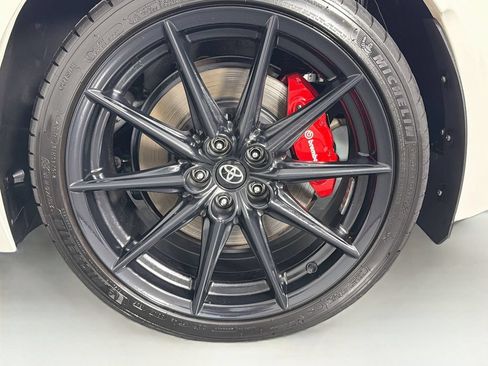 Used 2025 Toyota GR86 Premium w/ Performance Package RWD image 34